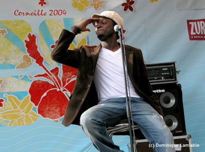 salutc'est mon artiste preferé