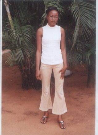 salut c'est amour une fille tres bellle